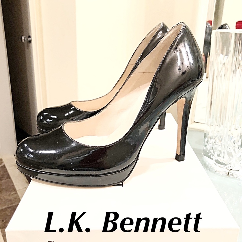 L.K. Bennett Black Patent 7M Classic 4”Heel  Pumps